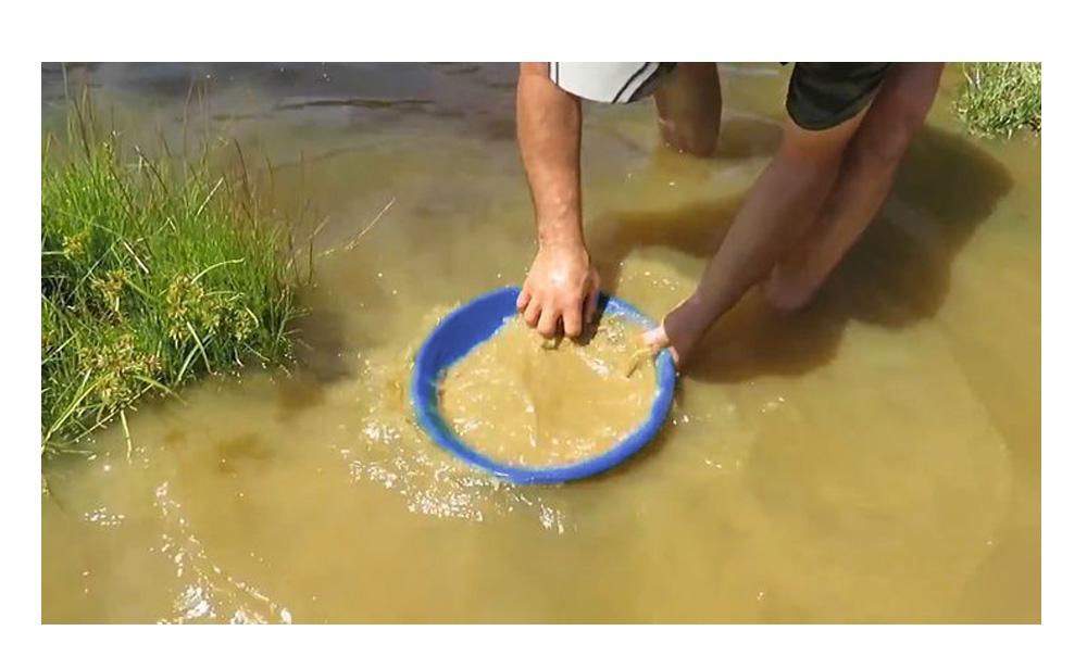 Plastic Gold Basin Nugget Mining Pan Dredging Prospecting River Tool Plastic Gold Basin Nugget Mining Pan Dredging Prospecting River Tool
